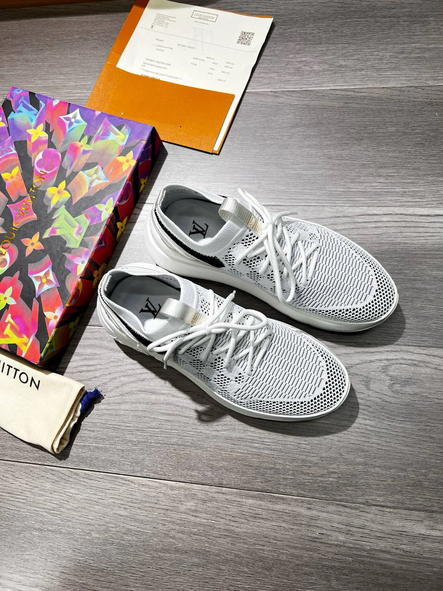Ex-factory price: 460💰◾️▫️Lv~ Brand new low-cut men’s socks and shoes👟, made of special elastic knitted fabric consistent with the high-end original version, thickened and thickened to ensure multi-season practicality and wrinkle resistance, and will never deform or become loose after repeated stretching! It feels light and comfortable on your feet! Four colors available, Size: 38-45 (45 is custom-made and cannot be returned or exchanged)